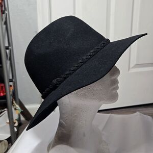 Tart Felt Hat With Strap NWT Black 100% Wool